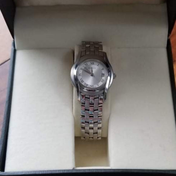 AUTHENTIC VINTAGE GUCCI LADIES 5500L STAINLESS STEEL WATCH WITH BOX - Picture 10 of 12